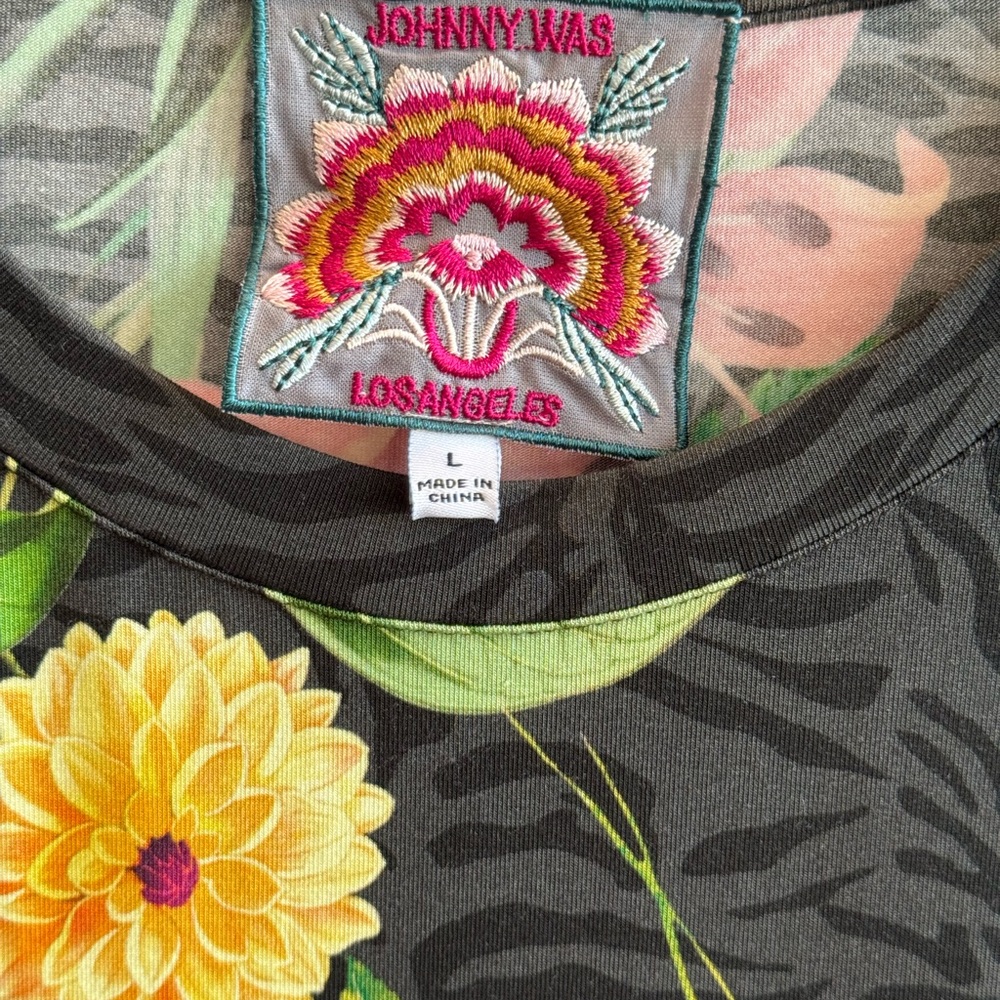 Johnny Was Blooming Breeze Floral Crew Neck Relaxed Knit Top - Picture 7 of 8